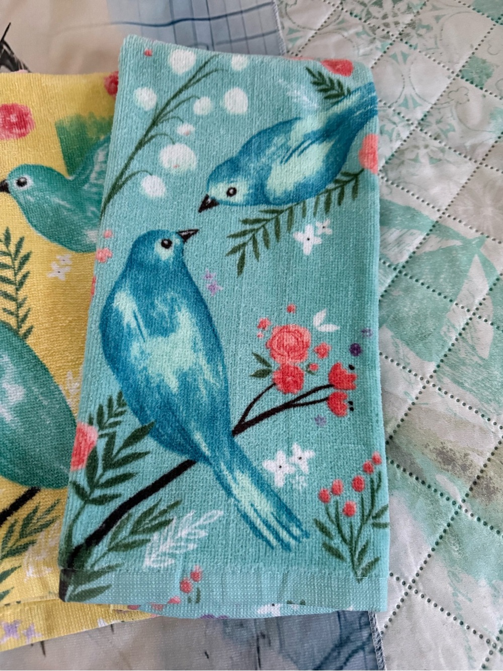 New Set of 5 Bird Print Hand Towels